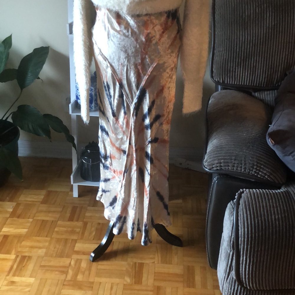 FREE PEOPLE tie dye velvet skirt - Picture 7 of 12